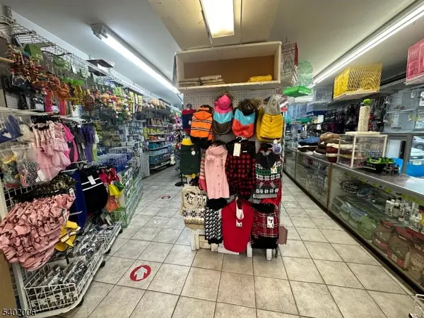 Newark City, NJ 07105,246 Ferry St