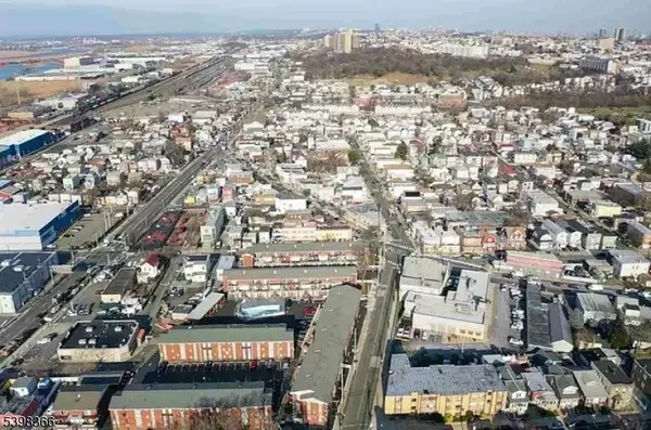 North Bergen Twp., NJ 07047,3900 Liberty Ave #1B