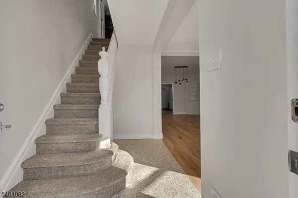 South Orange Village Twp., NJ 07079,61 Arnold Ter