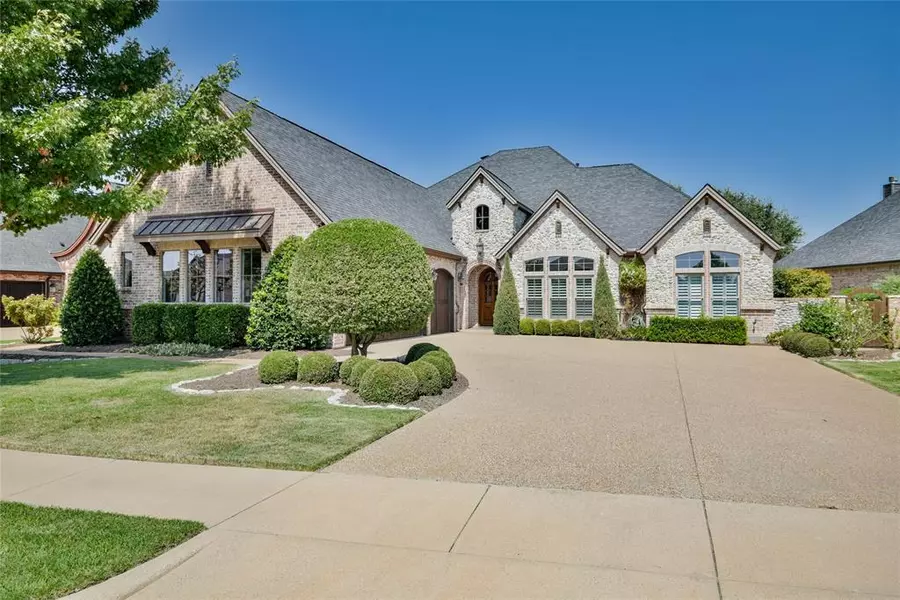 2613 Waters Edge Drive, Granbury, TX 76048