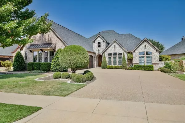 2613 Waters Edge Drive, Granbury, TX 76048