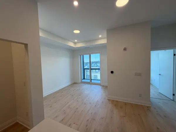 Oakville, ON L6M 1L3,3250 Carding Mill TRL #516