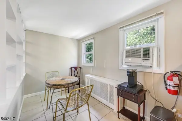 Montville Twp., NJ 07082,6 Waughaw Rd