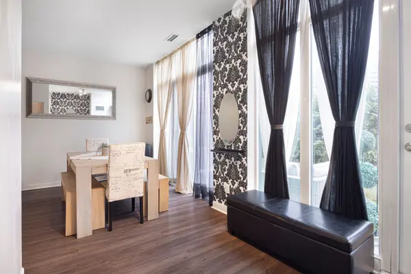 Toronto C06, ON M3H 0A7,525 Wilson AVE #147