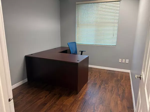 Plantation, FL 33324,111 N Pine Island Rd #208B