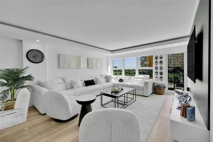 405 N Ocean Boulevard #306, Pompano Beach, FL 33062