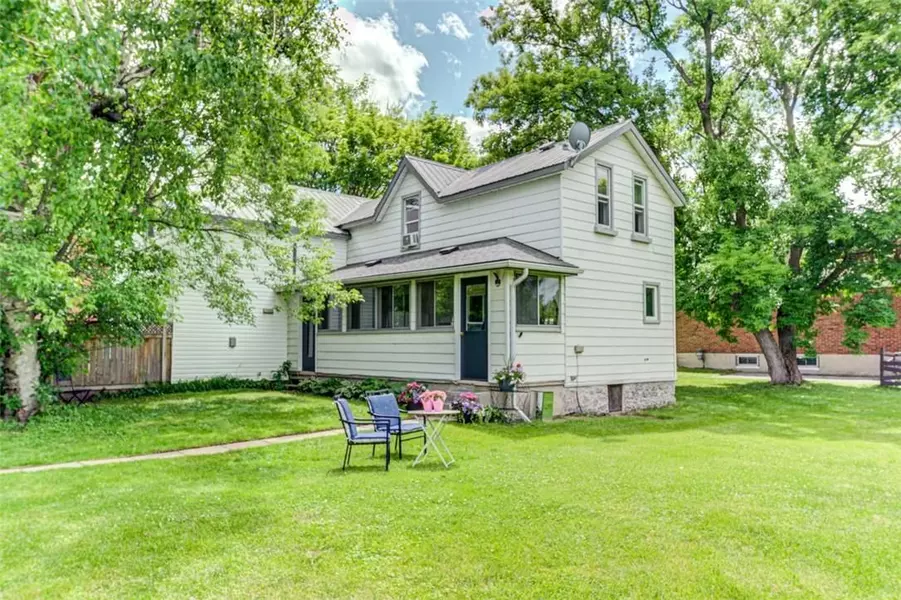 393 Second ST, Collingwood, ON L9Y 1G9