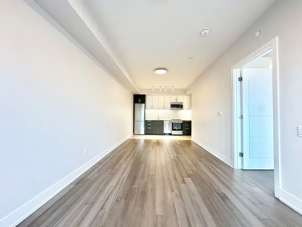 Toronto C04, ON M6B 2Y9,2525 Bathurst ST #310