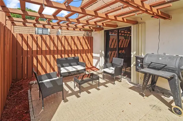 Davie, FL 33324,9104 SW 19th Pl #D