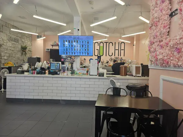 Kingston, ON K7L 1B6,330 Princess ST