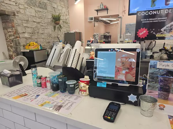 Kingston, ON K7L 1B6,330 Princess ST