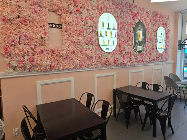 Kingston, ON K7L 1B6,330 Princess ST