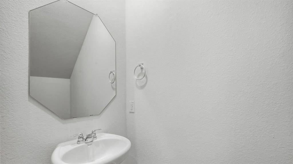 412 Tall Cedar Way, Princeton, TX 75407