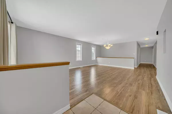 Kitchener, ON N2B 3X1,114 Glencliffe CT