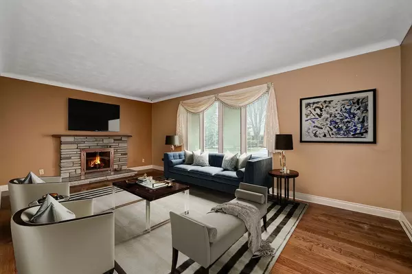 South Of Baseline To Knoxdale, ON K2G 1B5,6 Roundhay DR