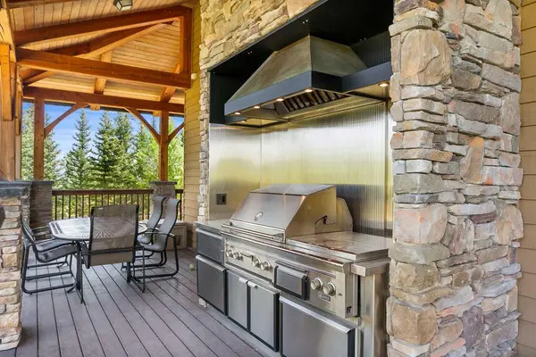 Rural Foothills County, AB T0L 1K0,272001-200 272 ST W