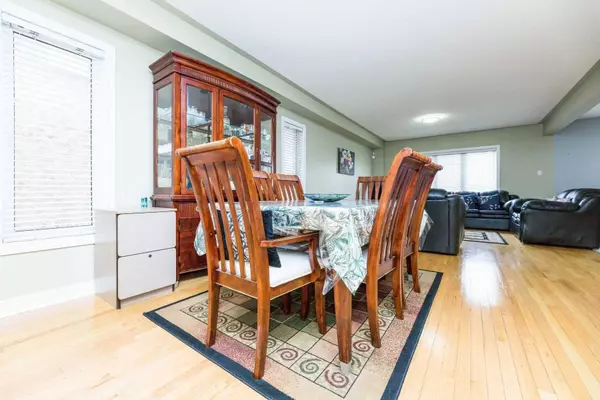 Brampton, ON L7A 3A1,3 Sewells LN