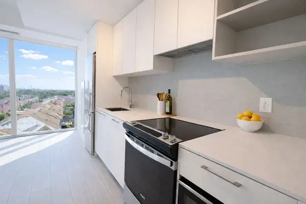 Brampton, ON L6Y 6L7,260 Malta AVE #506