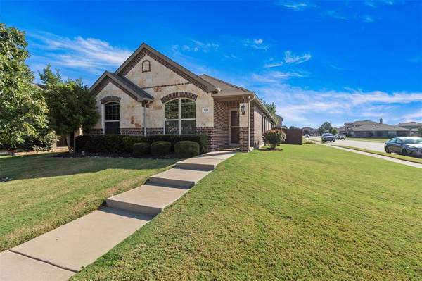 625 Wounded Knee Drive,  Aubrey,  TX 76227