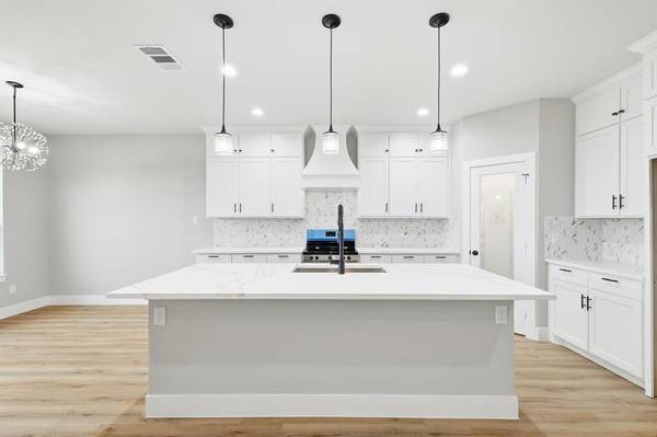 Gun Barrel City, TX 75156,859 HARBOR POINT