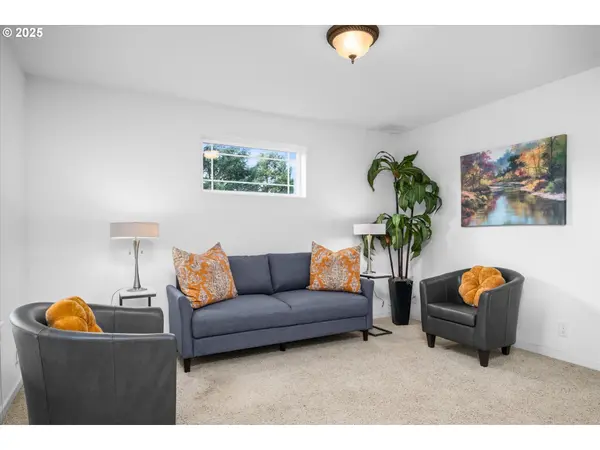 Oakridge, OR 97463,48489 HILAND RANCH DR