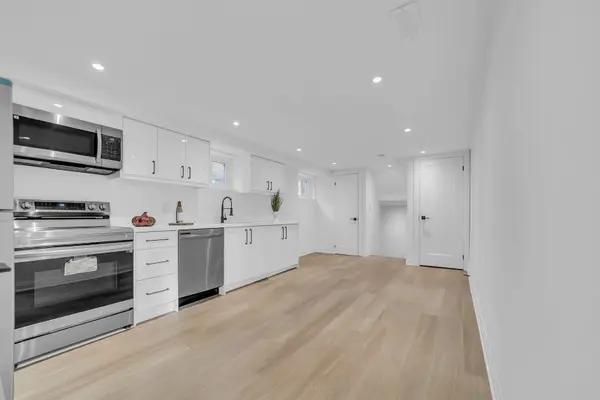 78 Clancy DR #(unit 2), Toronto C15, ON M2J 2V8