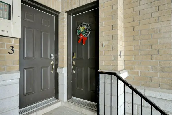 Parkway Park - Queensway Terrace S And Area, ON K2C 3Y1,1220 Mcwatters RD #4