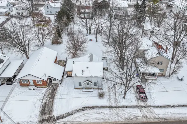 Tweed, ON K0K 3J0,439 Metcalf ST