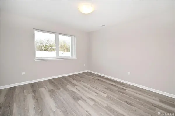 Troy, MI 48085,4861 Parkside LN