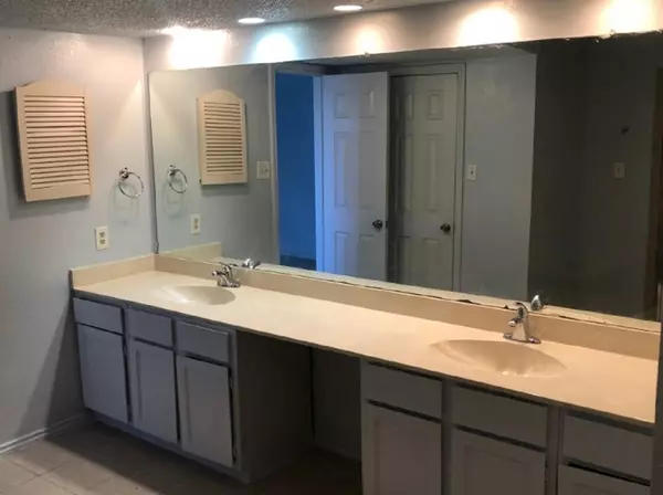 Carrollton, TX 75006,2205 Heritage Circle