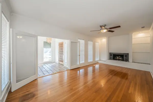 Fort Worth, TX 76107,2412 Kenley Street