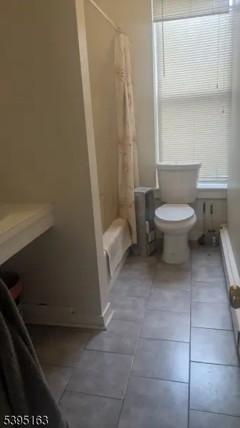 Elizabeth City, NJ 07201,1004 Fanny St