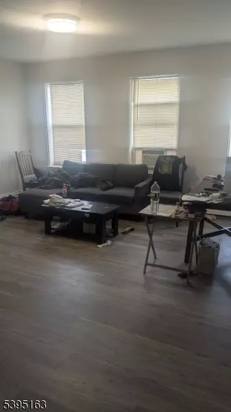 Elizabeth City, NJ 07201,1004 Fanny St