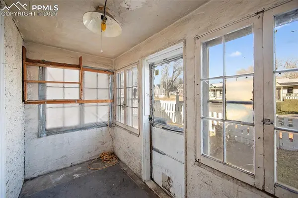 Colorado Springs, CO 80903,15 E Fountain BLVD