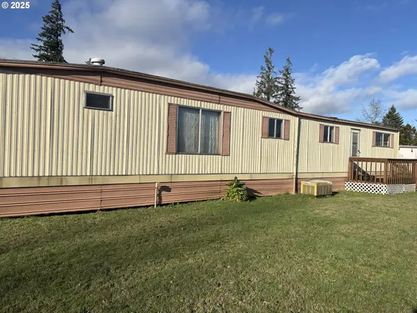 Salem, OR 97305,5643 Tumbleweed CIR NE