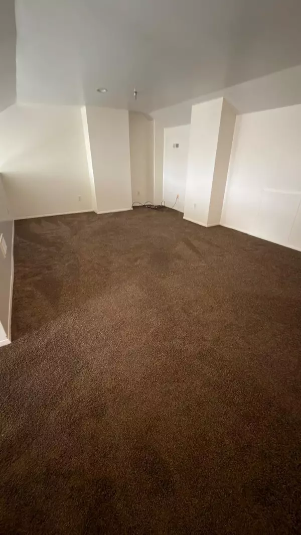 Southfield, MI 48075,15602 Stone Crossing DR