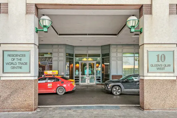 10 Queens Quay W #712, Toronto C01, ON M5J 2R9