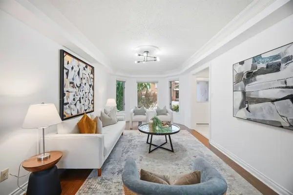 Pickering, ON L1X 2P8,896 Darwin DR