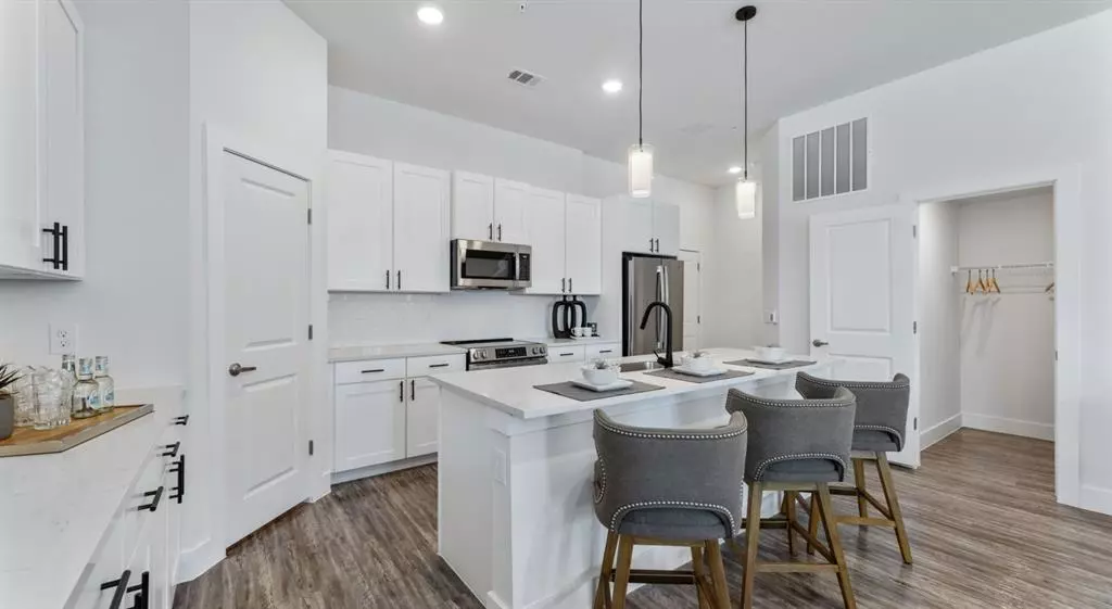 3800 W Lamberth Road #902, Sherman, TX 75092