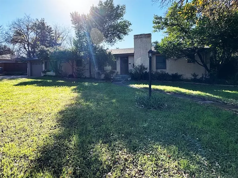 510 Bizerte Avenue, Dallas, TX 75224