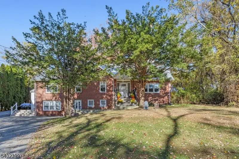 Jefferson Twp., NJ 07438,76 Ridge Rd #1