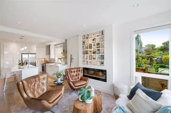 Esquimalt, BC V9A 4P7,1040 Colville Rd