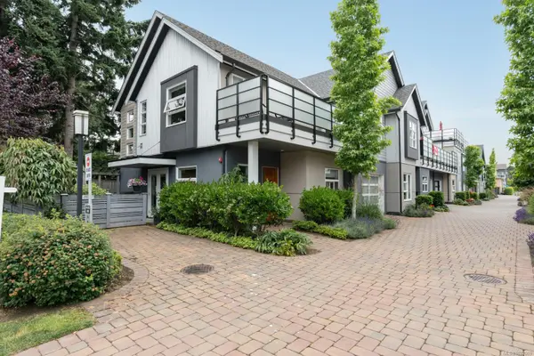 Sidney, BC V8L 2V8,9889 Seventh St #7