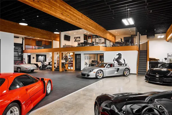 Victoria, BC V8T 2C7,565 David St