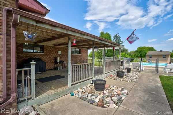 Gaines, MI 48436,9215 Grand Blanc RD