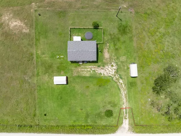 Mount Calm, TX 76673,135 HCR 3266