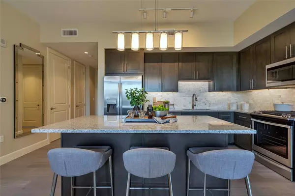 Dallas, TX 75205,4719 Cole Avenue #704