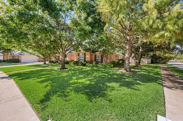 7321 Fallen Oak Drive,  North Richland Hills,  TX 76182