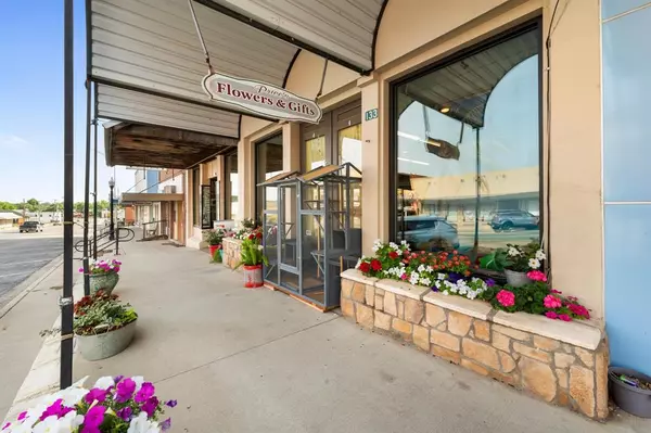 De Leon, TX 76444,133 N Texas Prices Street