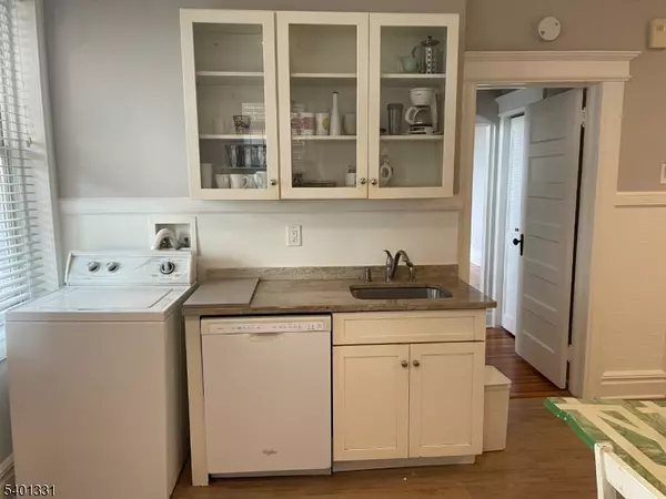 Millburn Twp., NJ 07041,97 Main St